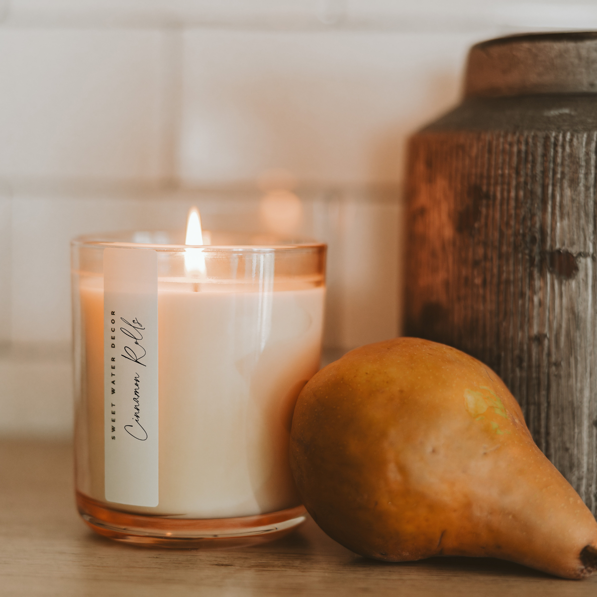 Cinnamon Rolls Candle