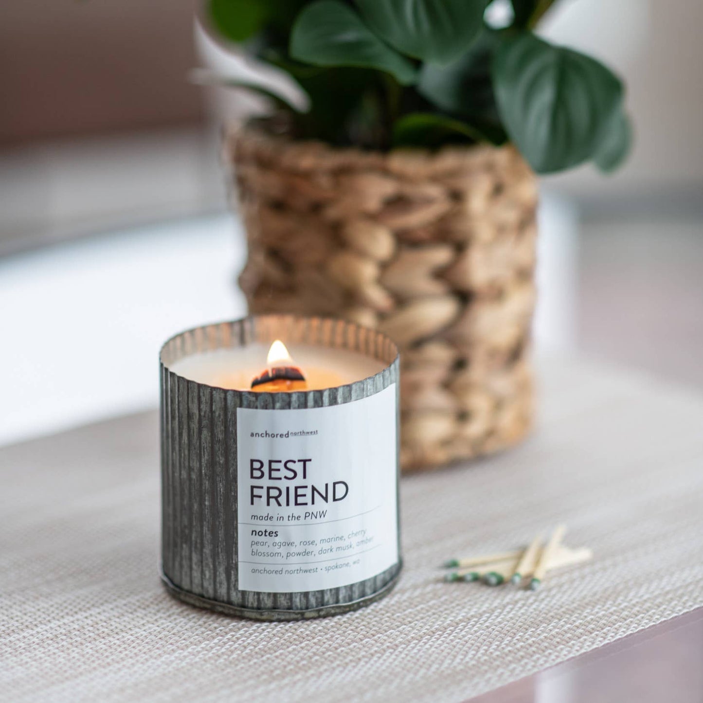 Sea Salt & Orchid Rustic Wood Wick Candle