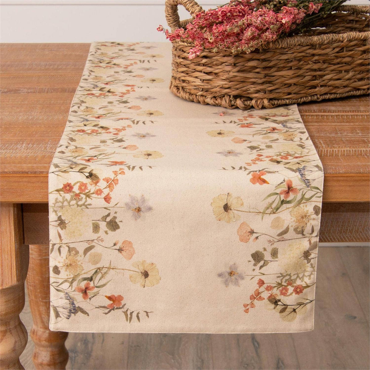 Dried Flowers Table Runner