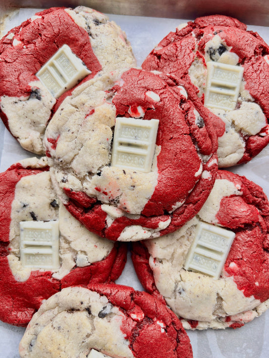 Red Velvet Cookies & Cream (Online Exclusive)