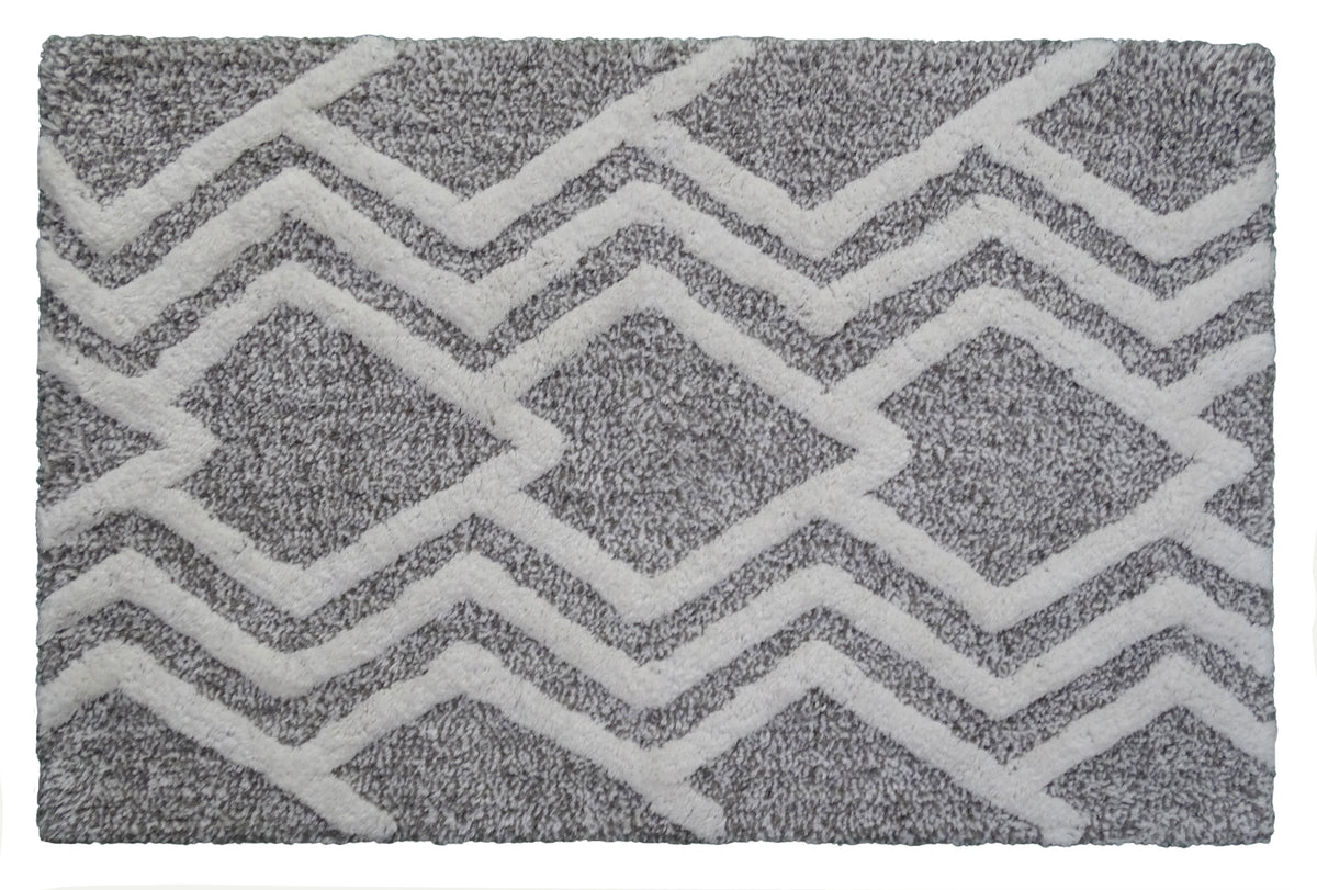 CHICOS HOME Bath Rug Geometric Pattern in Grey & Ivory (Online Exclusive)
