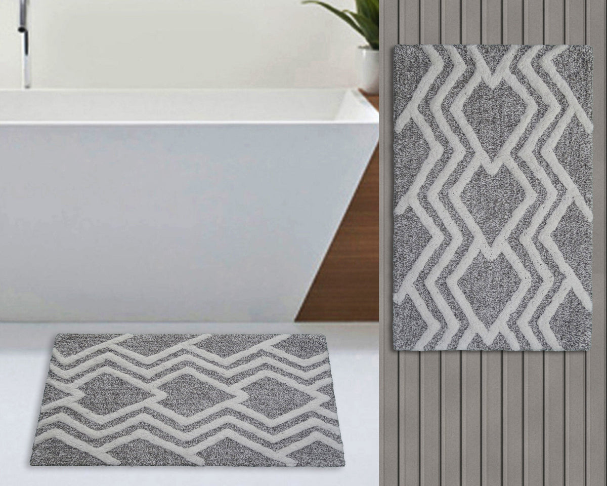 CHICOS HOME Bath Rug Geometric Pattern in Grey & Ivory (Online Exclusive)