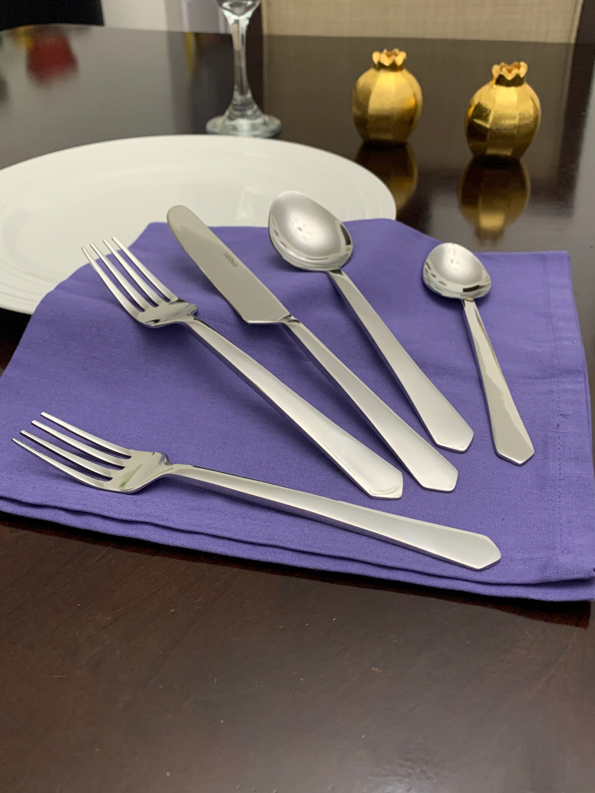 Flatware set of 20 Pieces in Silver Stainless Steel (Online Exclusive)