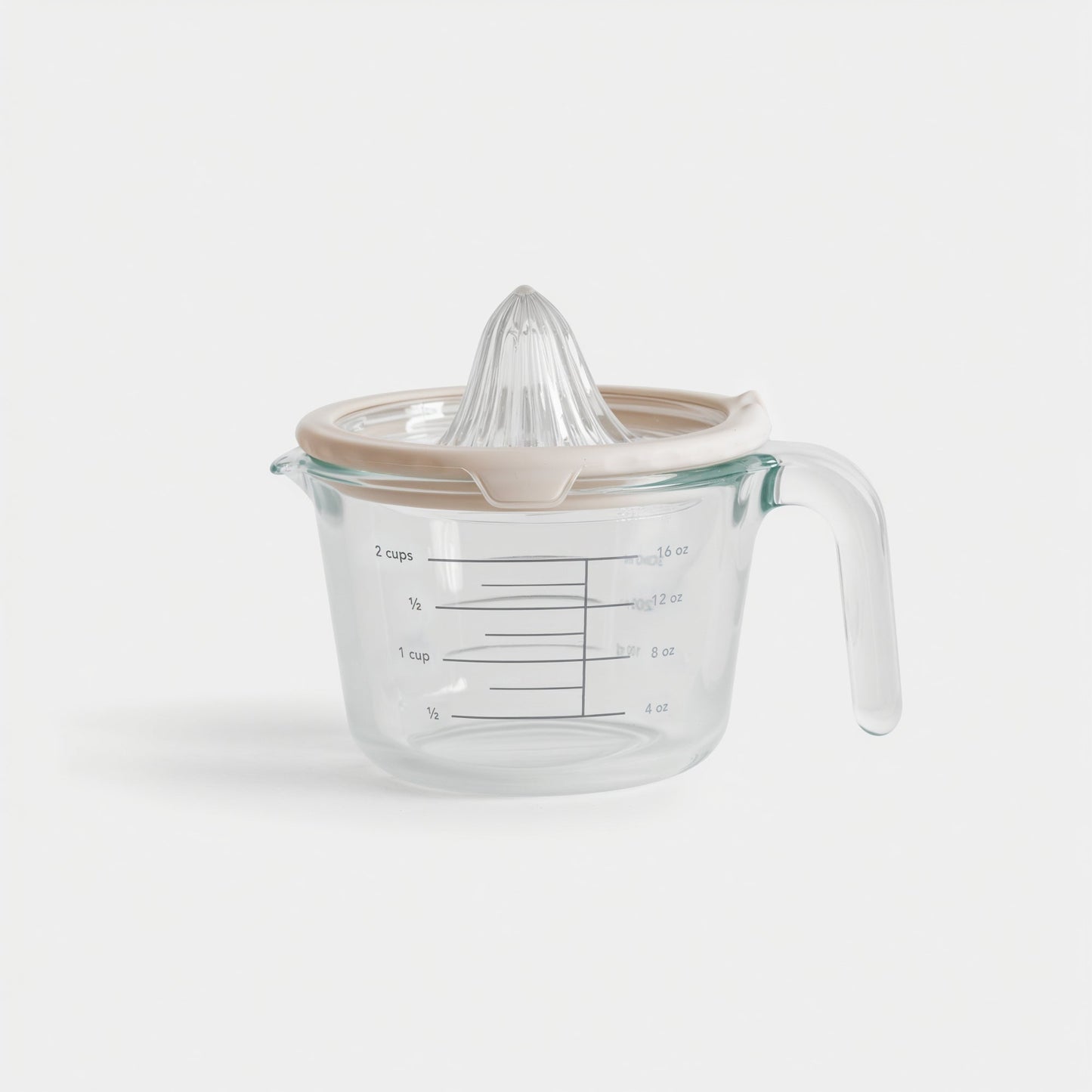 Measuring Cup with Juicer (Online Exclusive)