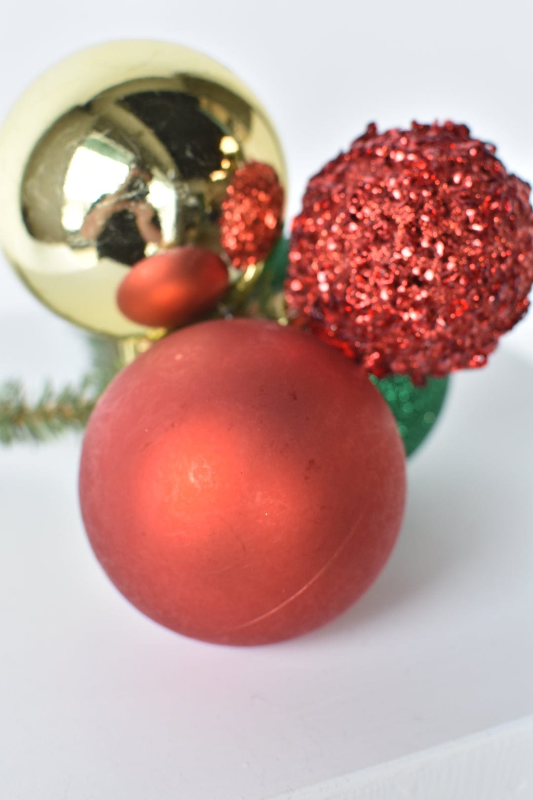 Small Red/Gold/Green Ornament Cluster Multi (Online Exclusive)