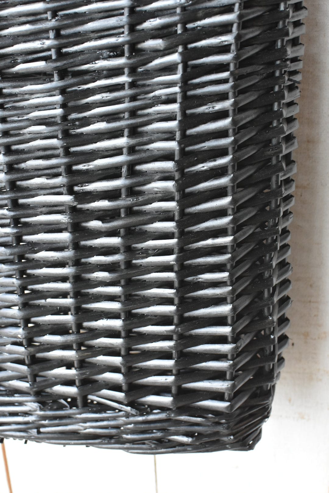 11" x 17" Wicker Basket w/Handle BLACK (Online Exclusive)