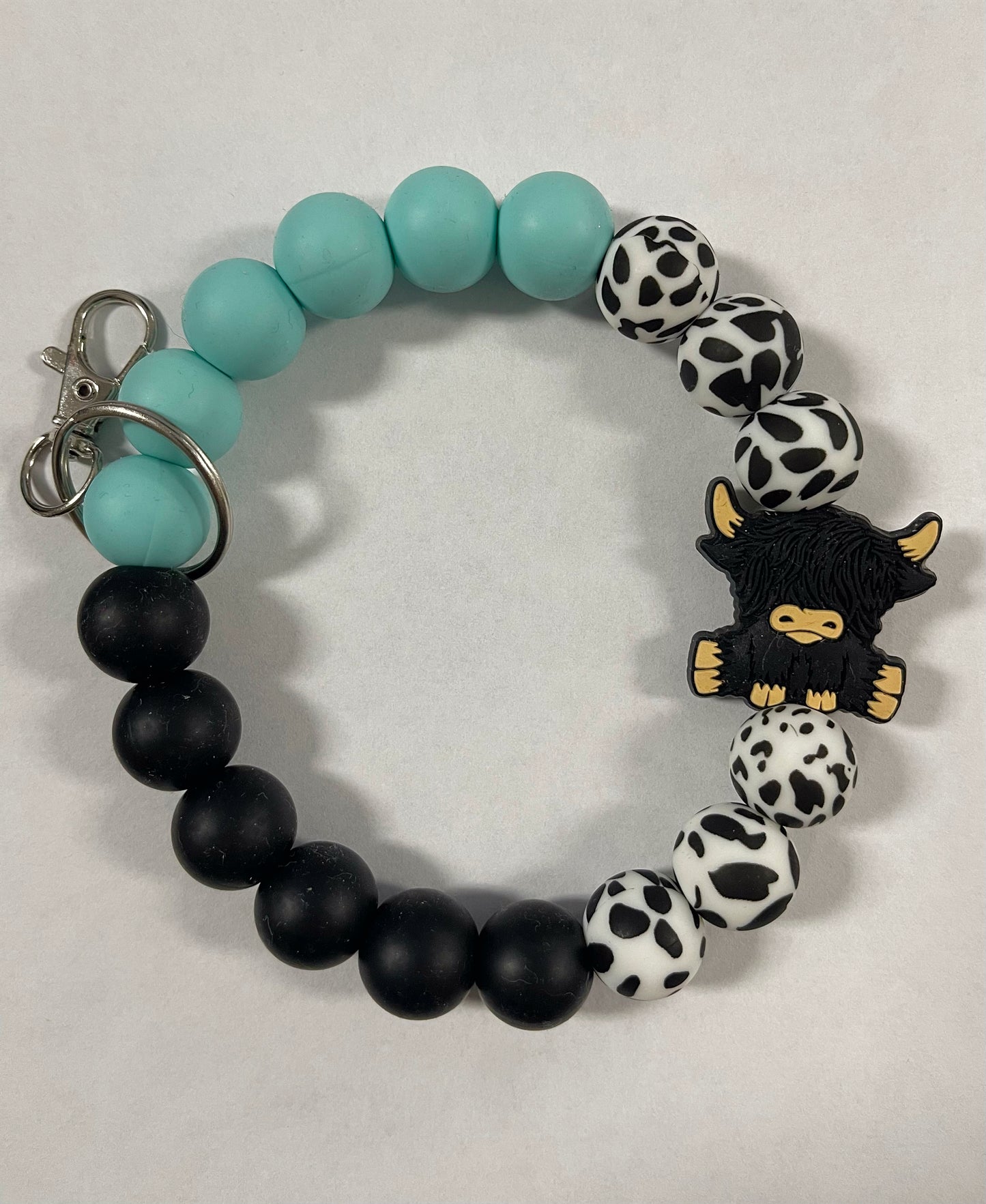 Aloe Highland Cow Silicone Beaded Keychain