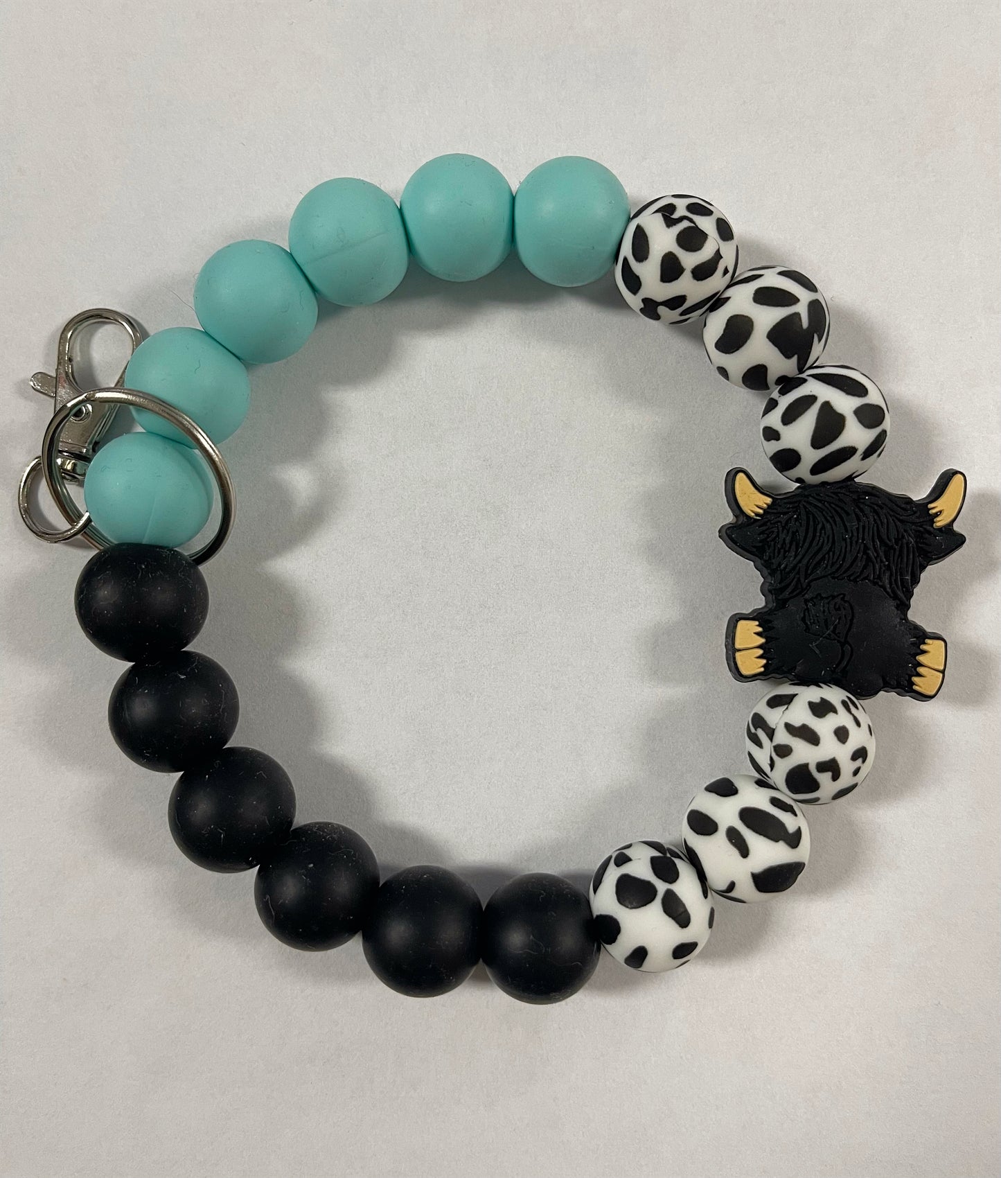 Aloe Highland Cow Silicone Beaded Keychain