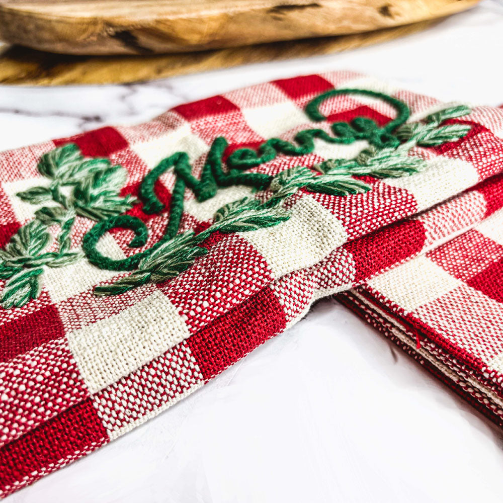 Holiday Charcuterie & Tartan Towel Set (Online Exclusive)