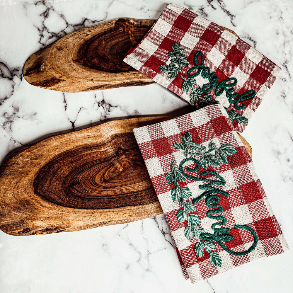 Holiday Charcuterie & Tartan Towel Set (Online Exclusive)