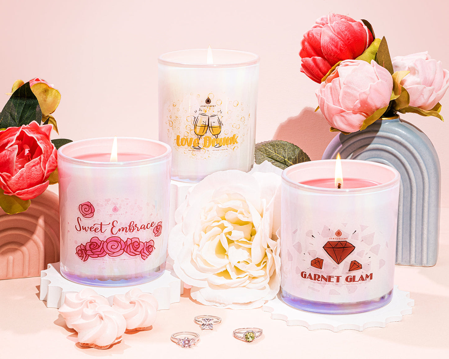Sweet Embrace Iridescent 10oz Signature Jewelry Candle (Online Exclusive)