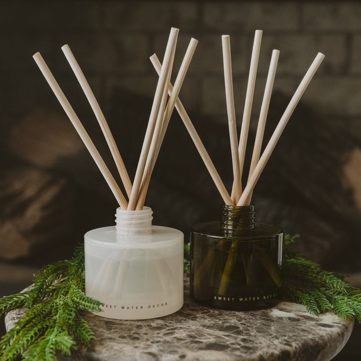 Christmas Olive Tinted Glass Jar Reed Diffuser (Online Exclusive