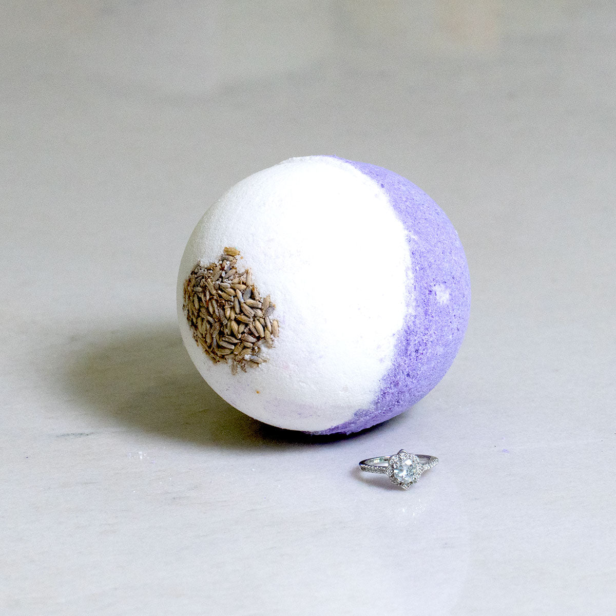 Dreamy Lavender 10oz Jewelry Bath Bomb (Online Exclusive)