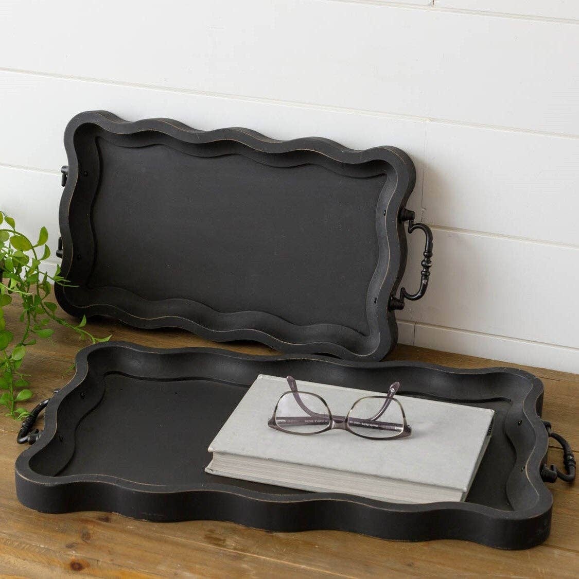 Black Trays (Set of 2)