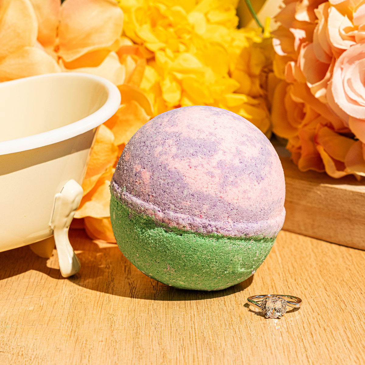 Sun Kissed Garden Jewelry Bath Bomb (Online Exclusive)