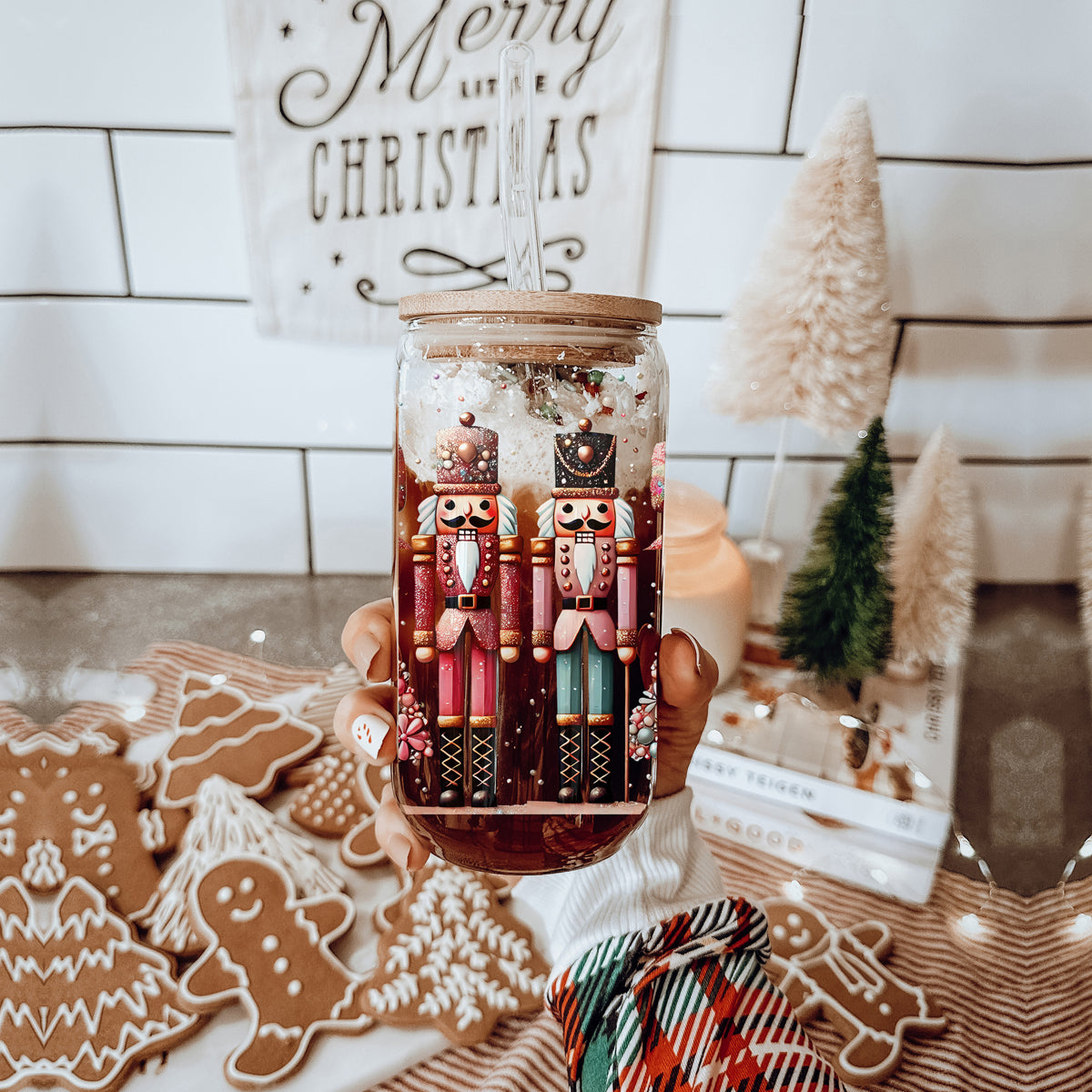 Nutcracker Glam 17oz (Online Exclusive)