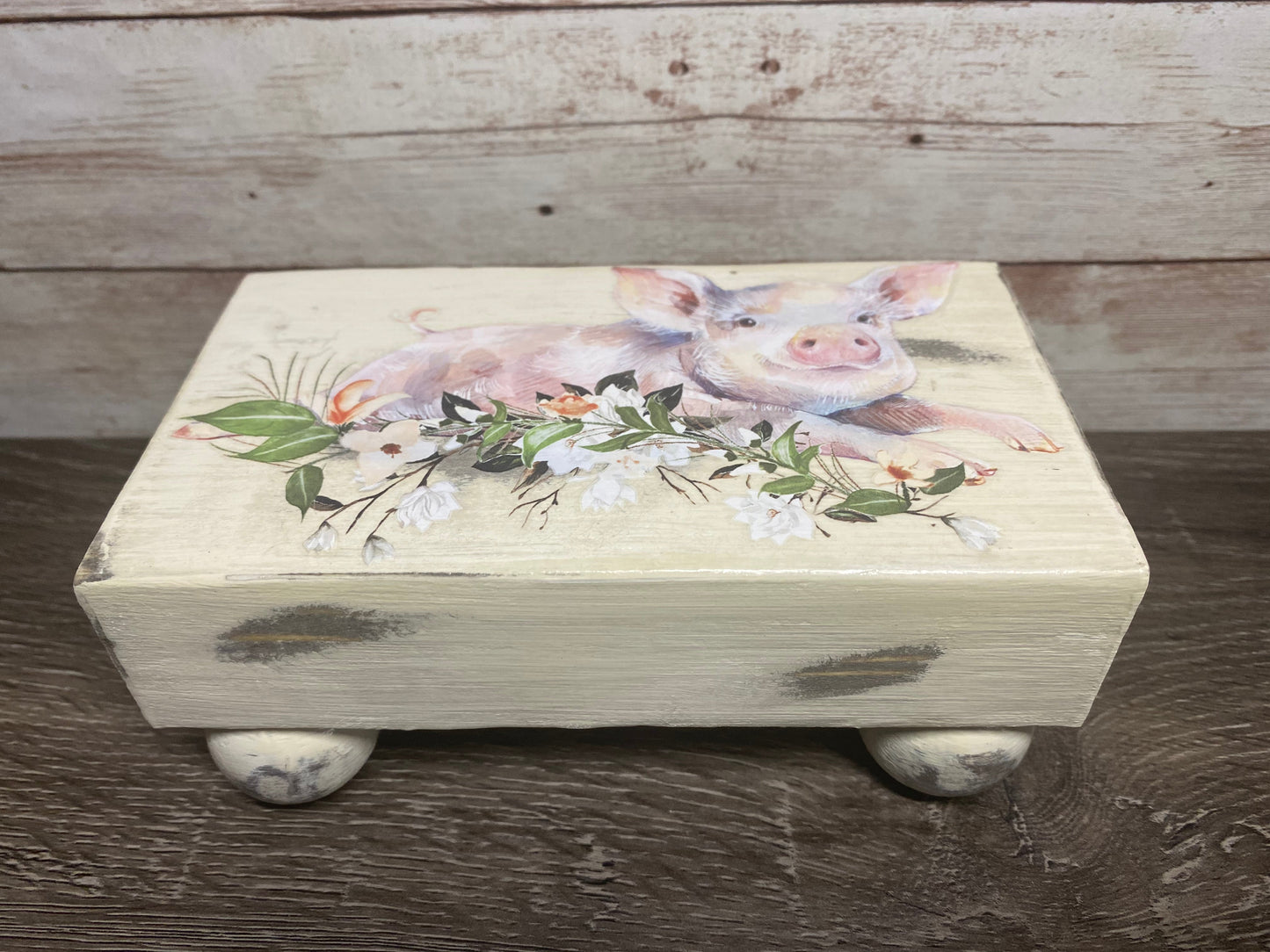 Happy Piglet Rustic Wood Riser