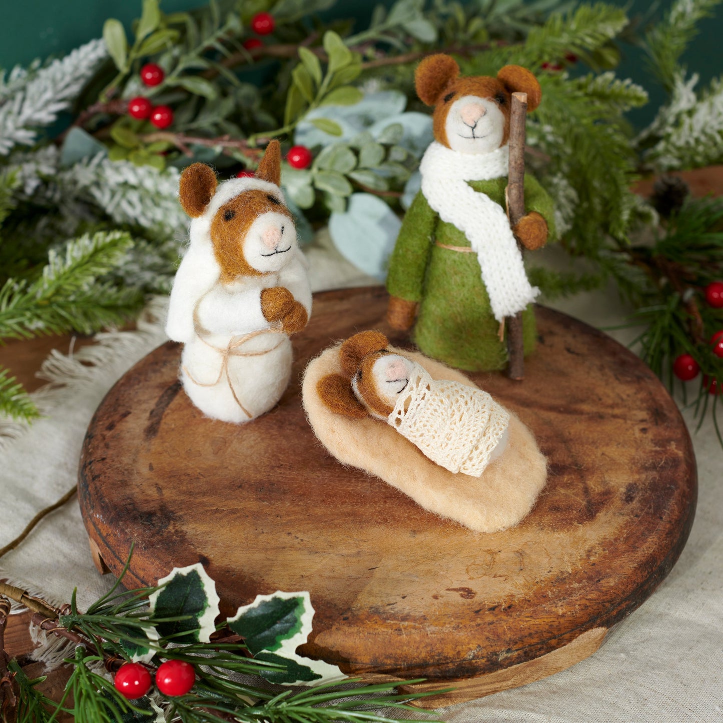 Mouse Nativity Critter Set