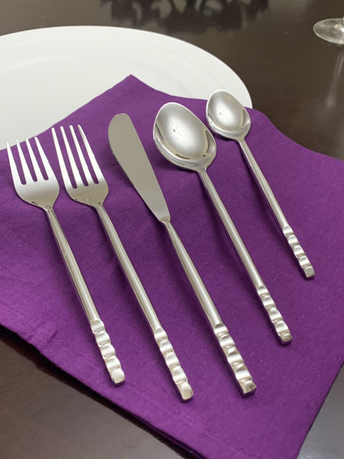 5 Piece Flatware Set, Service for 4-Modern (Online Exclusive)