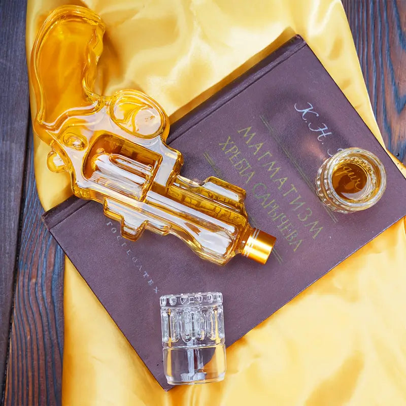 Classic Revolver Whiskey Decanter Set (online exclusive)