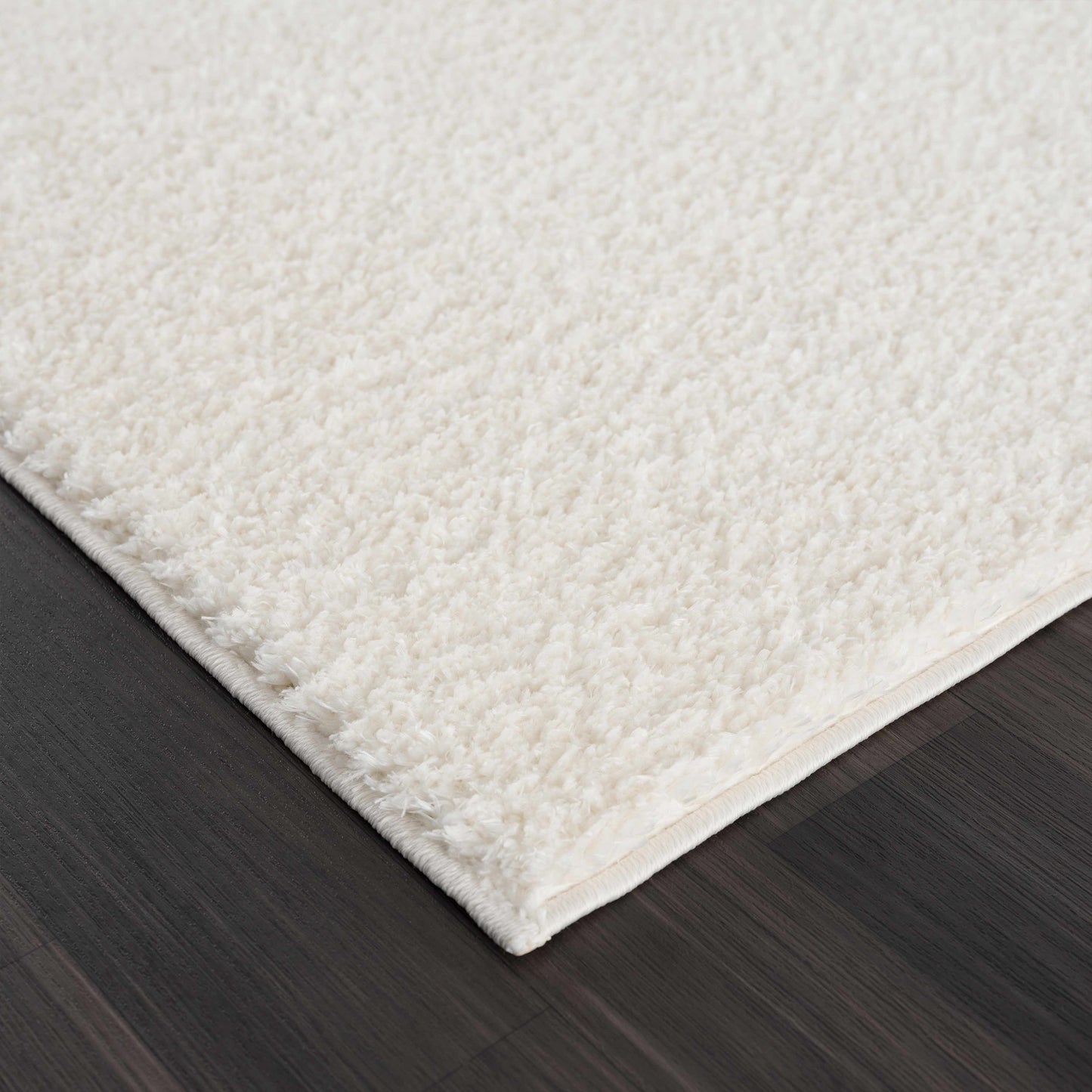 Judy White Washable Area Rug  (online exclusive