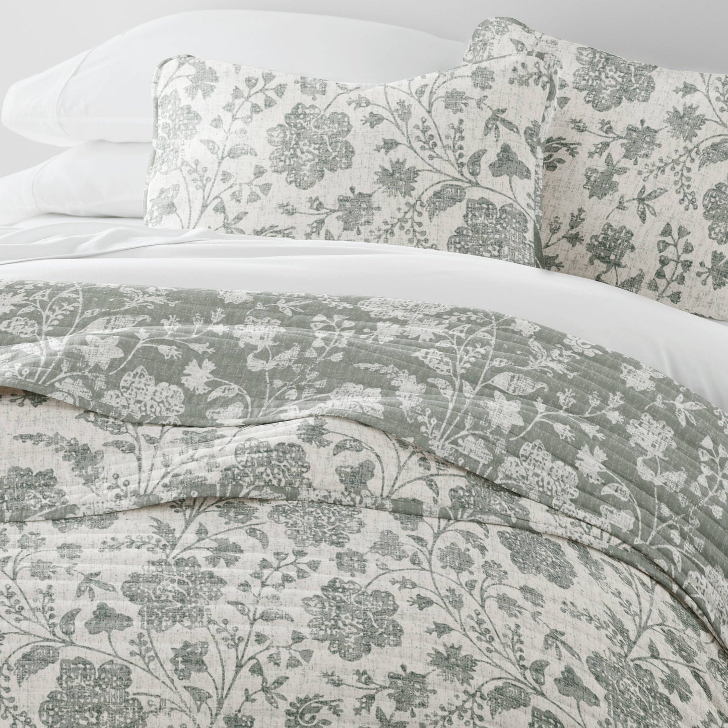 Textured Floral All Season Patterned Reversible Quilt Set