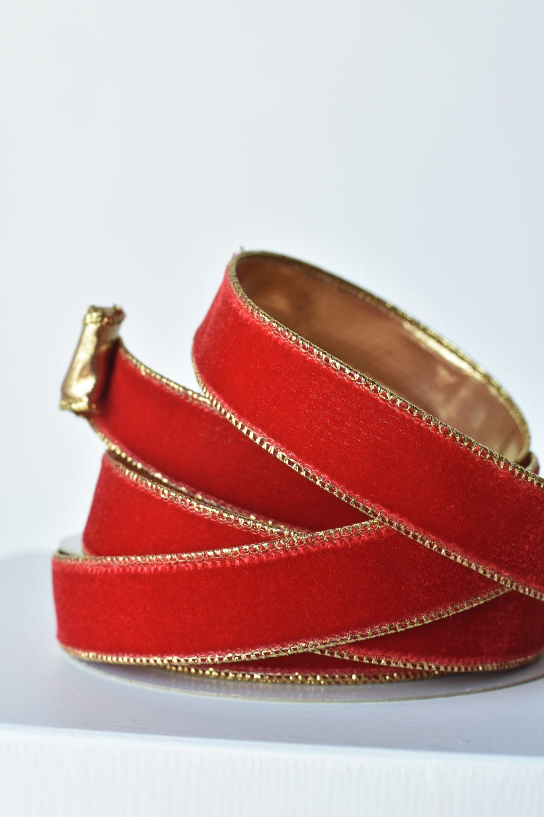 1" x 10yd Red Velvet Ribbon with Gold Lame Backing (Online exclusive)