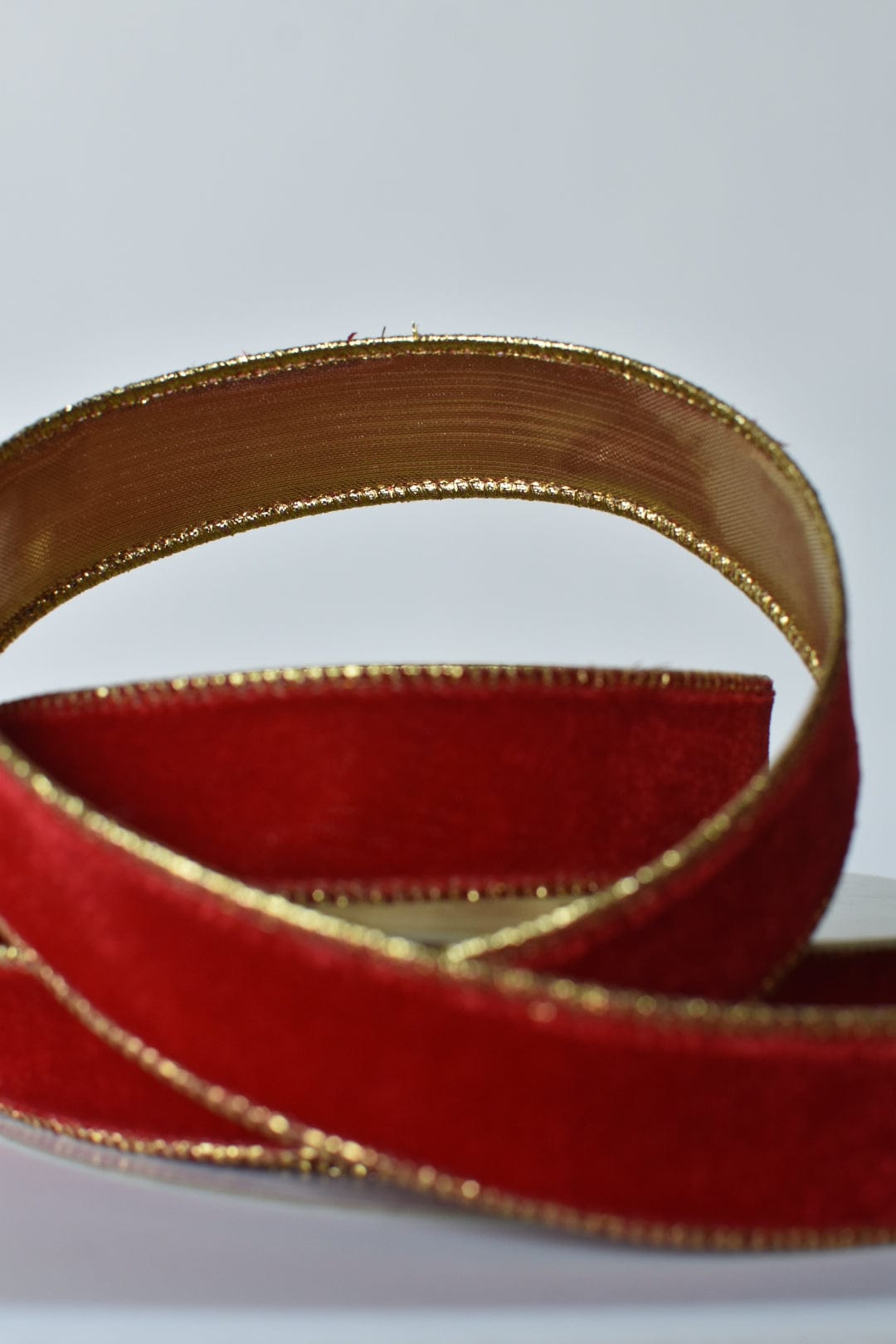 1" x 10yd Red Velvet Ribbon with Gold Lame Backing (Online exclusive)