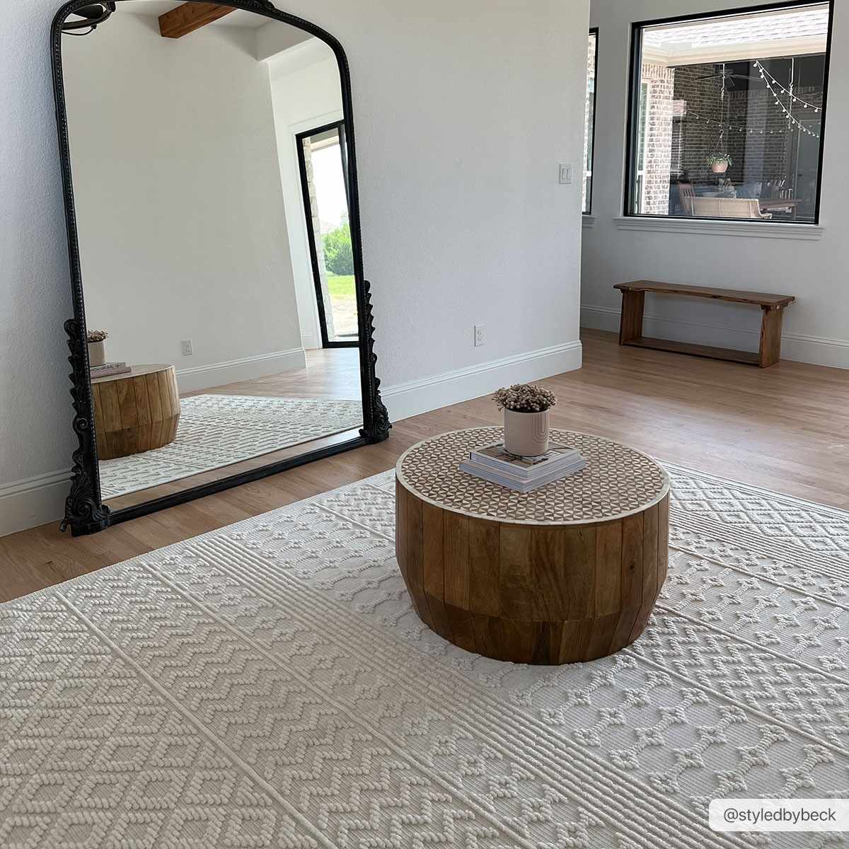 Drago White Washable Area Rug  (online exclusive