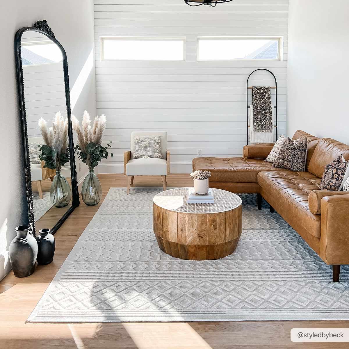 Drago White Washable Area Rug  (online exclusive