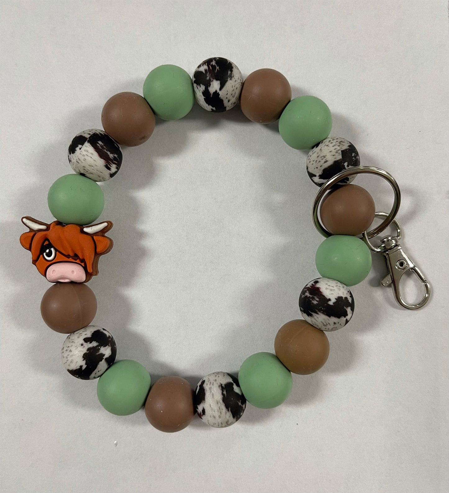 Neutral Highland Cow Silicone Beaded Keychain