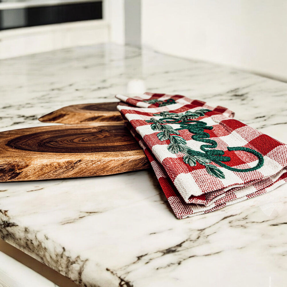 Holiday Charcuterie & Tartan Towel Set  (Online Exclusive)