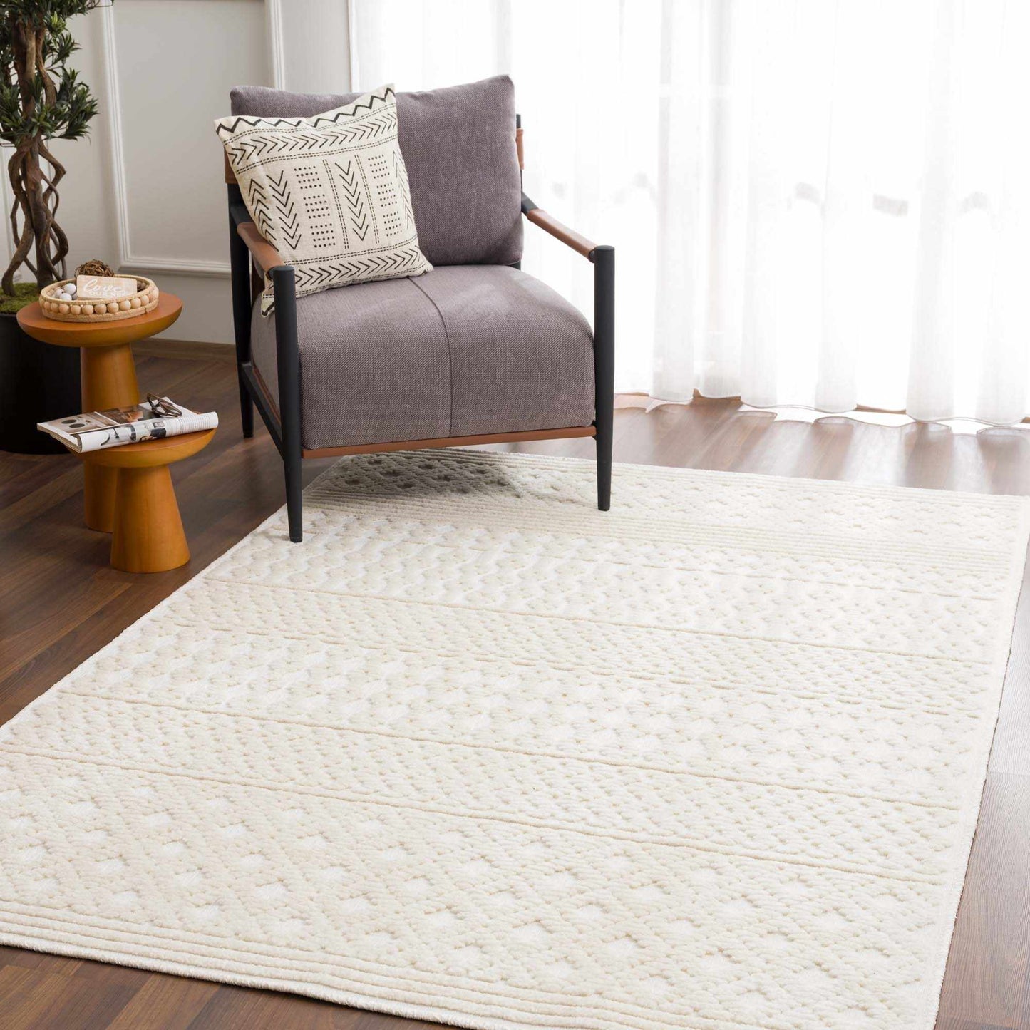 Drago White Washable Area Rug  (online exclusive