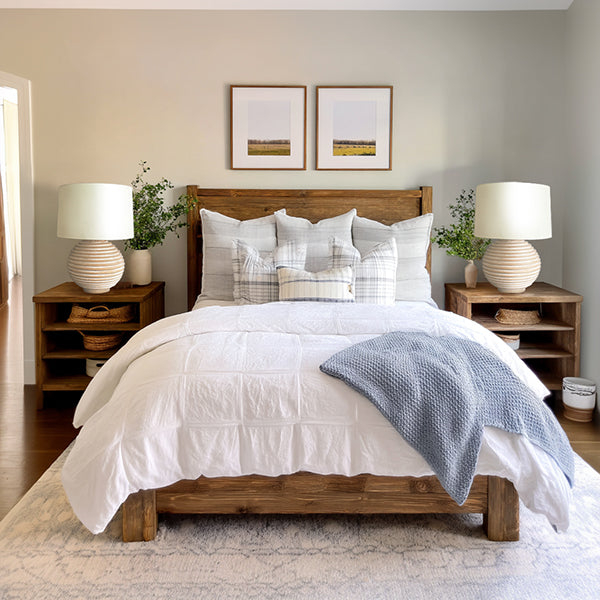 Weathered Cream Round Table Lamp (Online Exclusive)