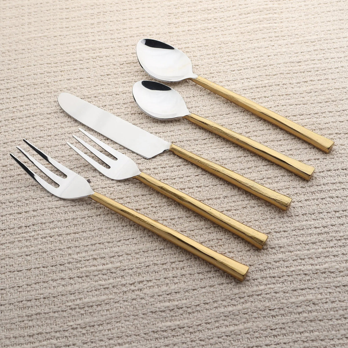 Sundance Flatware, 5-Pc. Place Setting  (Online Exclusive)