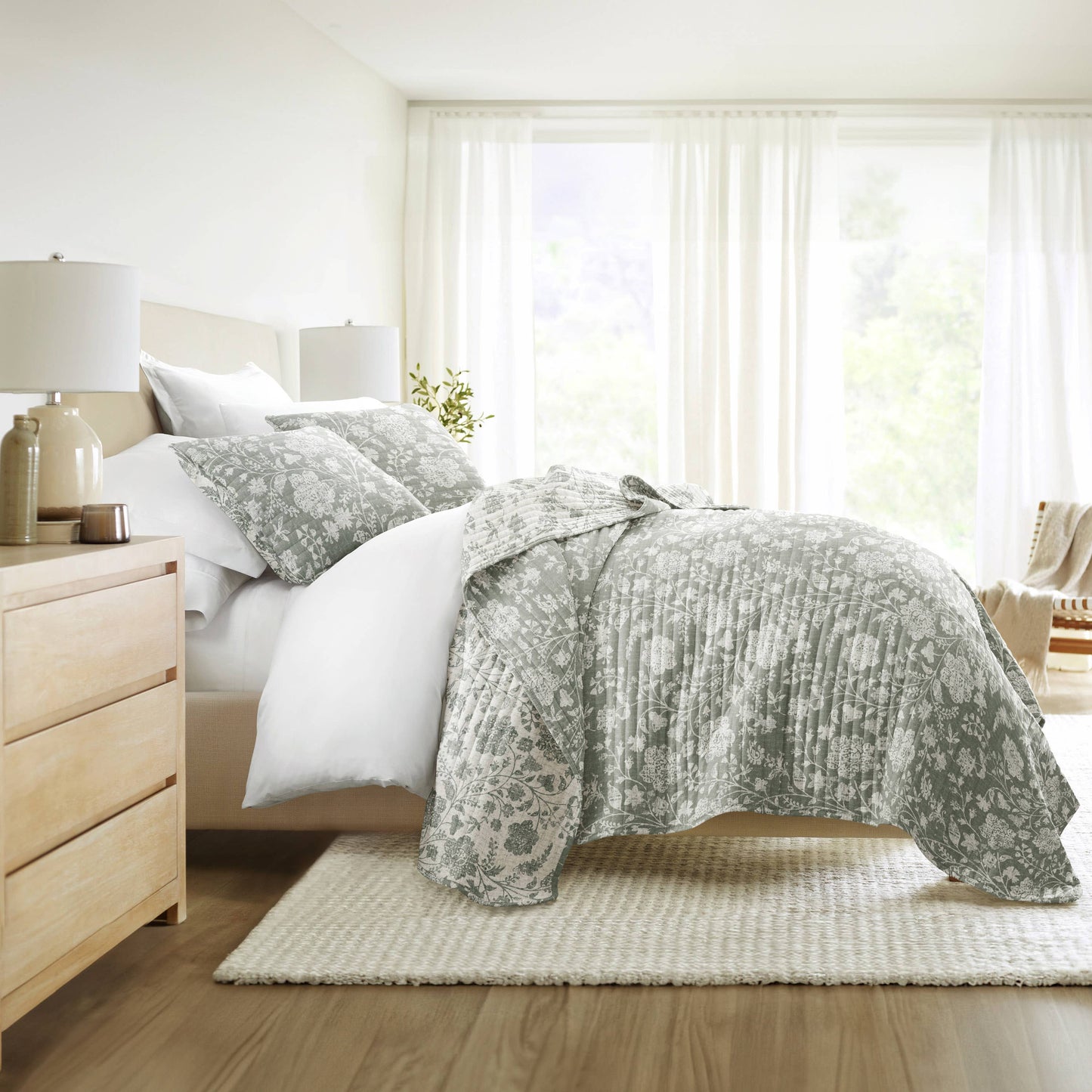 Textured Floral All Season Patterned Reversible Quilt Set