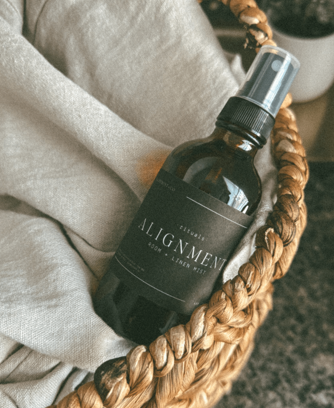 Alignment Room + Linen Fragrance Mist  (online exclusive)