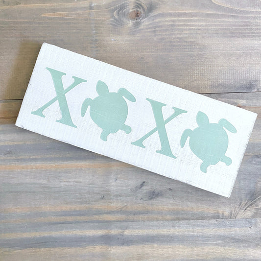 Sea Turtle XOXO Sign  (Online Exclusive)