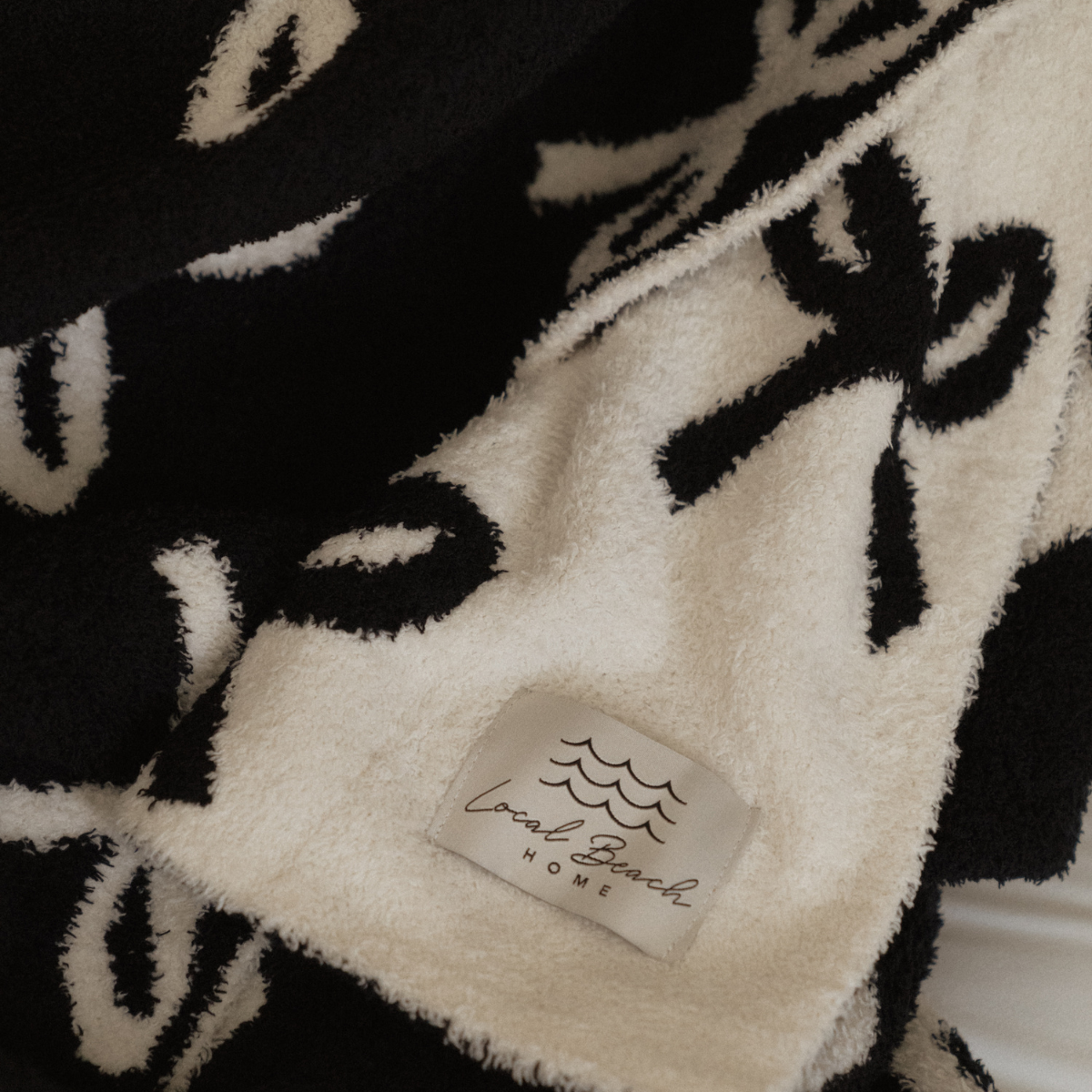 Baby Bow Luxe Blanket