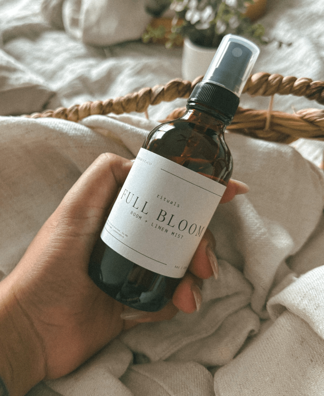 Full Bloom Room + Linen Fragrance Mist  (online exclusive)
