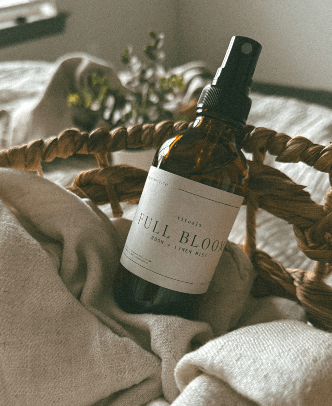 Full Bloom Room + Linen Fragrance Mist  (online exclusive)
