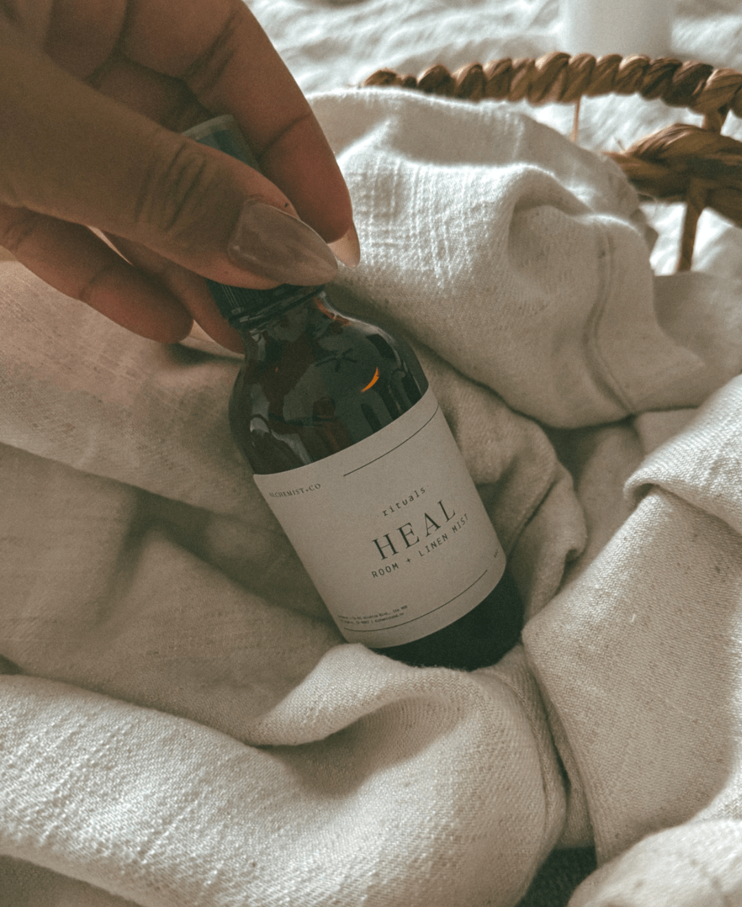 Heal Room + Linen Fragrance Mist  (online exclusive)