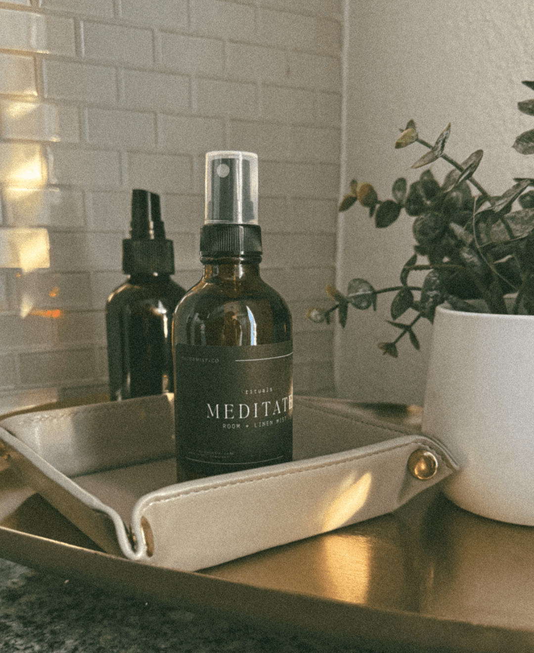 Meditate Room + Linen Fragrance Mist  (online exclusive)