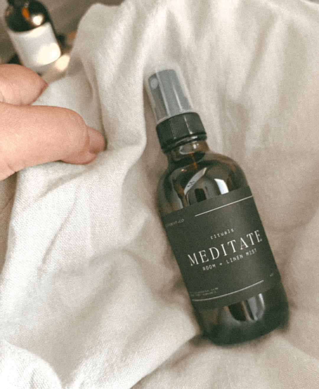 Meditate Room + Linen Fragrance Mist  (online exclusive)