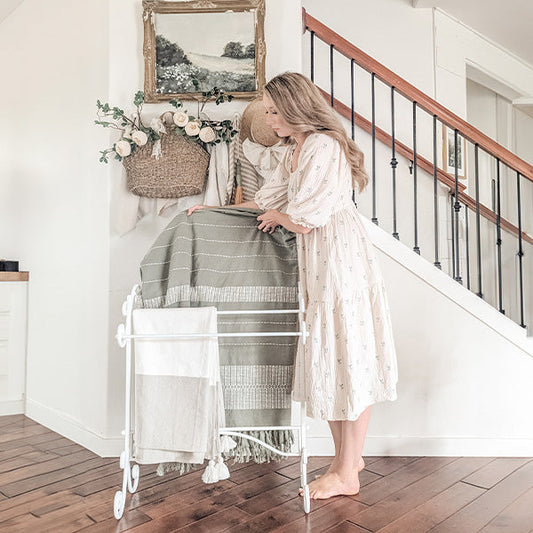Freestanding Ornate Towel Stand (Online Exclusive)