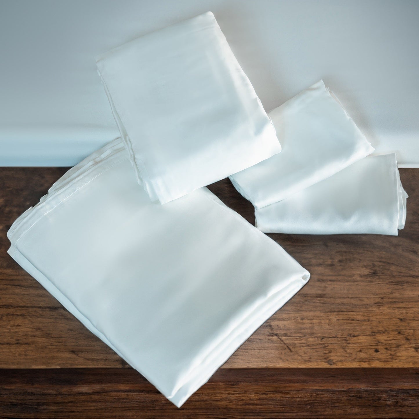 Eucalyptus Silk Sheets – Cooling, Breathable & Hypoallergenic | Luxury Comfort  (Online Exclusive)