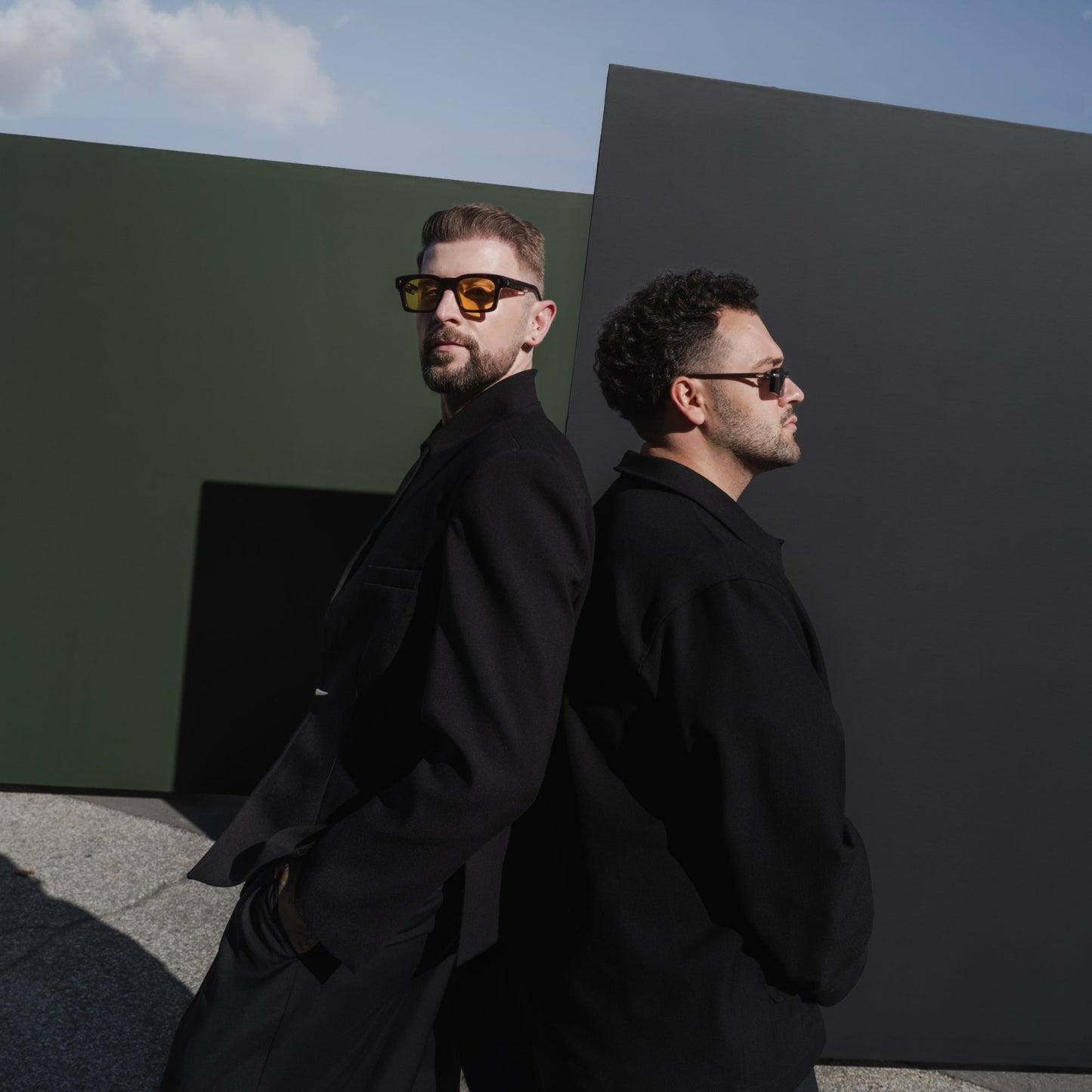 The ‘Oyster’ Nero (Online Exclusive)
