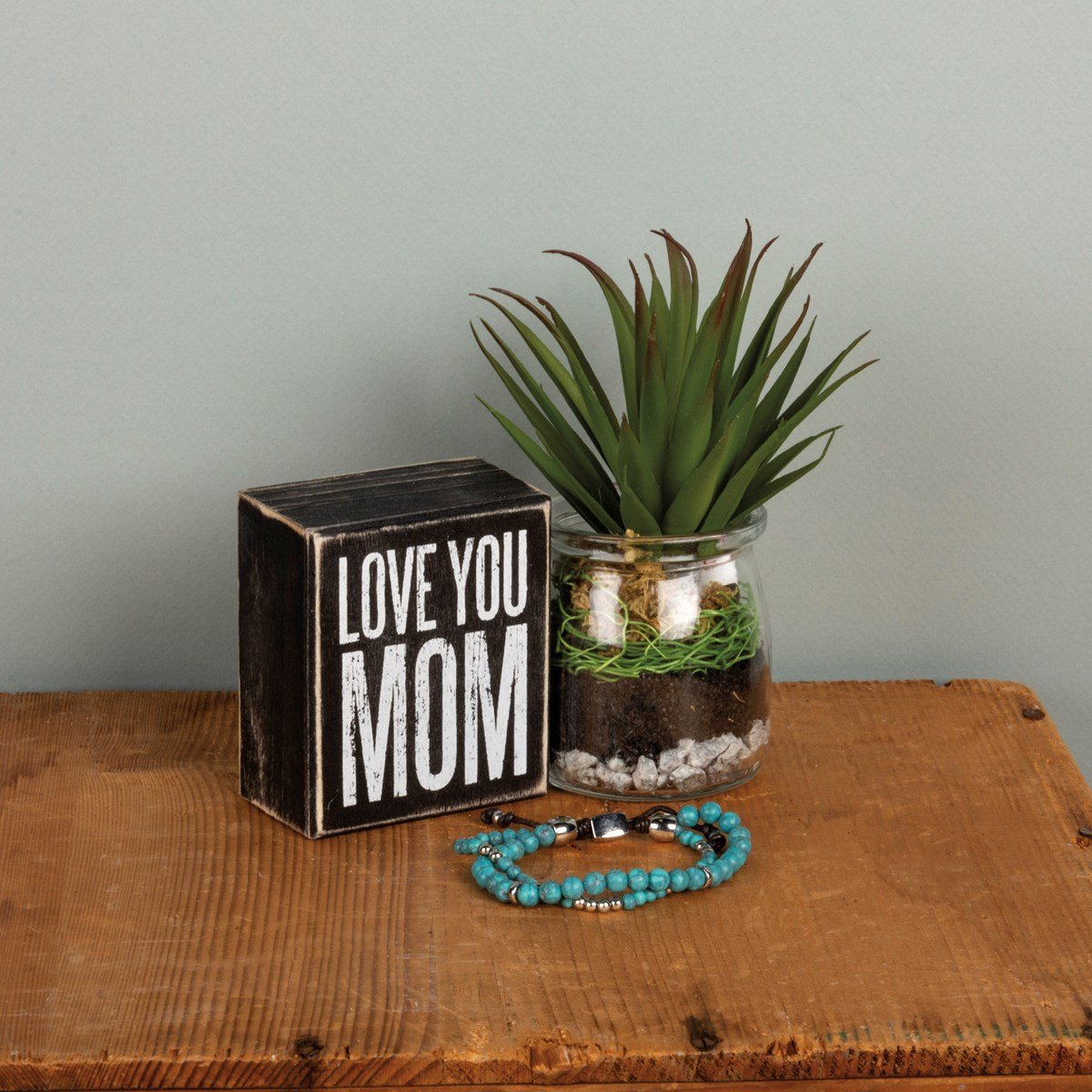 Love You Mom Box Sign