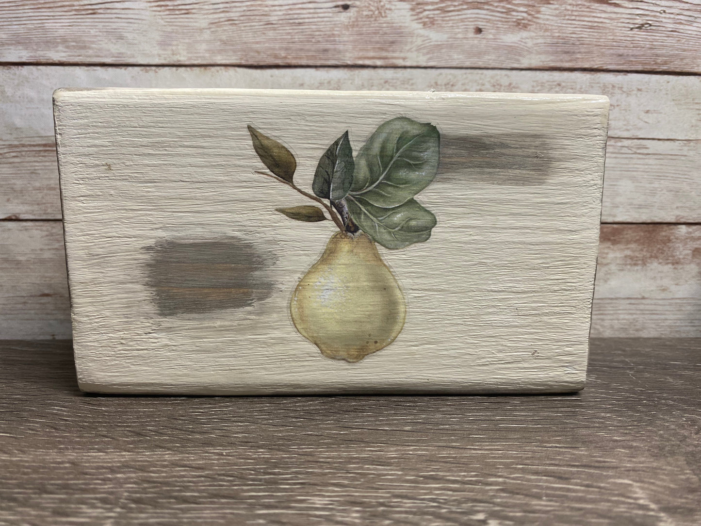 Pear Rustic Wood Riser